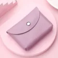 Portefeuille monnaie en cuir véritable, mini étui à cartes souple avec bouton-pression. - À un étage / Violet