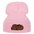 Berretto in maglia rosa con simpatica testa di capibara ricamata, morbido e caldo. - Elastico 55-61cm / Rosa