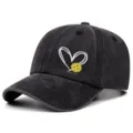 Berretto da baseball in denim slavato con ricamo cuore e pickleball, stile retro. - Regolabile 55-59cm / Cuore Pickleball Nero
