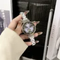 Ersatz Harz Metall Uhrenarmband kompatibel mit Smartwatch stilvolles Mode Accessoire Design - Huawei GT4 41MM (18mm) / Silber und Weiß Harz