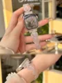 Rosa Harz Herz Uhrenarmband kompatibel mit Apple Watch, stilvolles Design. - (S10 46mm) 42mm/44mm/45mm/49mm Universal / Fluoreszierendes Weiß