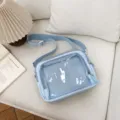 Bolso bandolera japonés azul claro para estudiantes con bolsillo frontal transparente. - Azul