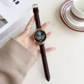 Montre connectée pour femme élégante avec bracelet en cuir marron foncé et cadran rond. - Mesure Personnalisée 18mm / Marron Foncé (Boucle Argentée)
