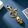 Punk style 3D skull metal keychain vintage brass bag charm car key ring pendant decoration - Gilded Gold