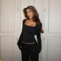 Top negro de manga larga con delicados detalles de encaje, estilo de moda europea. - S / Tops / Negro