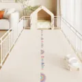 Tappeto per box animali in PVC con recinto bianco, impermeabile e facile da pulire - 40x60cm / Orso Felice Ogni Giorno