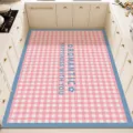 Detalle de alfombra de cocina a cuadros rosas, felpudo antideslizante e impermeable. - Estilo Cuadros Plátano (Yi Mo Jing)