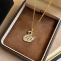 Goldene Strass Schwan Anhänger Titanstahl Halskette für Damen elegante Mode Schmuck. - Goldweiß