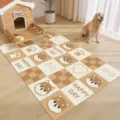 Vista dettagliata del simpatico tappetino per animali Shiba Inu con motivo a quadri in PVC. - 20*30cm / Impronta di Zampa di Animale