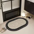 Ovale badmat met bloemendecoratie en donkere rand, absorberend antislip vloerkleed. - Katoen Gevoel