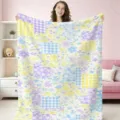 Άνετη φλις κουβέρτα με λουλουδάτο patchwork, μαλακό ρίχτι φανέλας για κρεβάτι και καναπέ. - Ποιμενικό Στυλ Patchwork Φλοράλ (FMTA191702) / 60x40cm