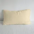 Weiches minimalistisches Kissen in Unifarbe fuer Sofa und Wohnzimmer Heimtextilien. - 50x30cm / Nur Bezug / Hellgelb