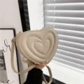 Schicke herzförmige Umhängetasche für Damen, stilvolle gesteppte PU-Leder-Handtasche. - Khaki