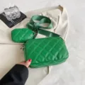 Grüne gesteppte Umhängetasche mit Münzfach und breitem Riemen, stilvolle PU-Leder Tasche. - Grün