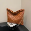 Braune gesteppte Damen Schultertasche mit goldener Kette, vielseitige grosse Henkeltasche. - Braun