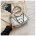 Französische Retro-Silber-Steinmuster-Achseltasche mit Kette und Herzschloss für Damen Mode. - Silber