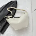 Minimalistische Canvas Hobo Tasche mit gerafftem Riemen lässige Beuteltasche Damen - Weiß