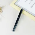 Schwarzer Metall-Kugelschreiber mit Silberclip, professioneller Büro-Schreibstift. - Schwarz mit silbernem Clip