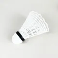 Langlebiger Nylon Federball weisser Plastik Badminton fuer Indoor und Outdoor Training. - Weiß