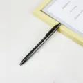 Geschäftlicher einziehbarer Gelschreiber mit Metallgehäuse und Clip, ideal für Büro und Schule. - Hellgrauer Stab