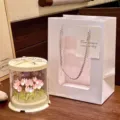 Vista dettagliata della lampada notturna tulipano creativa in confezione regalo. - 19 Tulipani Rosa Torta + Borsa con Finestra