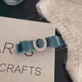 Retro molletta per capelli fiocco in velluto blu con cerchio di strass, elegante. - blu ghiacciaio