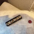 Fermaglio per capelli vintage in velluto e strass, elegante molletta laterale per acconciatura. - Champagne