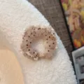Elastico per capelli in rete trasparente con pois stile coreano, volant deliziosi, primo piano. - Perla ovale / Rosa loto