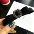 Fermaglio per capelli a fiocco in velluto nero con strass brillanti, elegante molletta retrò. - Nero