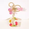 Resin Trockenblumen Buchstabe G Schlüsselanhänger mit rosa Schmetterling Quaste - Buchstabe G