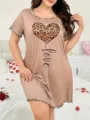 Camicia da notte oversize a maniche corte marrone chiaro con stampa cuore leopardato love. - Modello 23 / 1XL