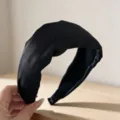 Diadema ancha de satén estilo coreano para mujer, elegante accesorio de pelo negro. - Negro