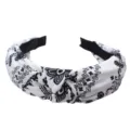 Diadema paisley negra y blanca, banda de pelo de tela retro, accesorio elegante. - Blanco