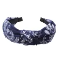Retro blauer Paisley Stoff Haarreif, vintage barocke Knoten Haarschmuck Detailansicht. - Marineblau