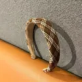 Padded plaid headband for women, vintage thick sponge hair hoop for autumn and winter daily wear. - Coffee Retro Plaid