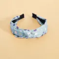 Lichtblauwe stoffen haarband met bloemenprint en knoop, stijlvolle brede haaraccessoire. - Cyaan Blauw