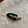 Fermaglio becco d'anatra in acetato nero con strass floreali argentati scintillanti. - Cioccolato Nero (Singolo)