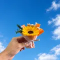Knitted sunflower mini bouquet artificial flower gift hand-tied cute souvenir party decor - Sunflower Bouquet / Yellow