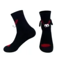Calzini di mezza altezza carini con magnete di cartone animato in cotone nero per coppie. - Taglia unica / Calze Tenersi per Mano / Palco Nero (Calze Nude)