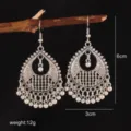 Détail boucles d'oreilles pendantes cloche métal ethnique vintage, bijoux jhumka argentés. - Argent Antique (6139)