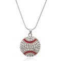 Gedetailleerd uitzicht van een sprankelende strass honkbal hanger ketting zilver. - Honkbal 1 Slangenketting