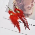 Boheemse lange rode veren oorbellen met goudblad bedels, vintage stijl hangende oorbellen dames - Rood