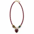 Elegante rote Kordelkette mit Herz Anhänger und bunten Perlen, stilvolles Damenschmuck Modell. - Burgunderrot