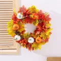 Corona de otoño de Acción de Gracias con hojas de arce artificiales, calabazas y piñas. - Guirnalda de Calabaza Blanca 40CM (J2-18)
