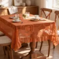 Oranger Spitzen-Tischdecke mit Rüschen, elegantes florales Design für Esszimmertisch-Dekoration. - 140*140cm / Orange Rund Spiegelblume (Rüschen)