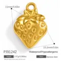 Pendentif Fraise en Acier Inoxydable Plaque Or 18K Accessoire de Bijoux DIY Charm - Design de Fraise (PJ91242) / 2 Pièces/Ensemble / Or