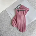 Guanti touch screen in tweed rosa da donna, eleganti guanti invernali caldi con dettaglio fibbia. - Rosa