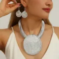 Elégant collier statement en fil argenté et boucles d'oreilles spiralées set - Argent