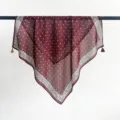 Foulard carre elegant style francais a pois avec pompons accessoire de cou mode femme - Rouge