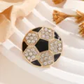 Strass voetbal broche legering kristal mode kleding tas accessoire fonkelend uniek - Voetbal